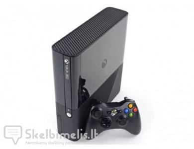 Microsoft xbox 360 e slim 250GB RGH